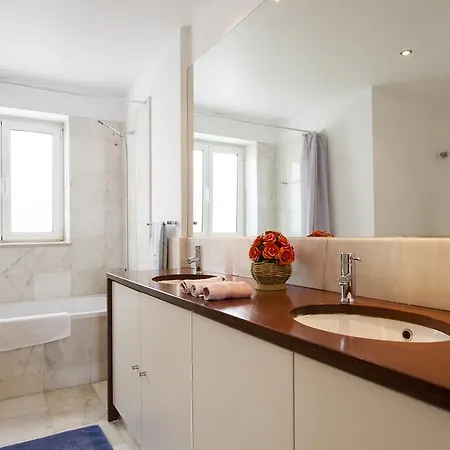 Appartement Santa Catarina Duplex | Rentexperience Lissabon